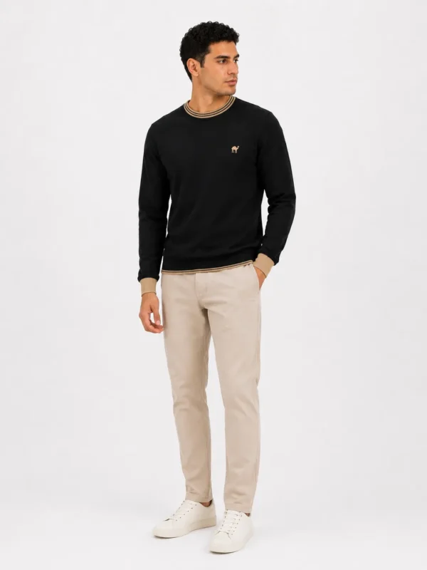2_conv Black*Gold Quizas- Round Neck T-Shirt