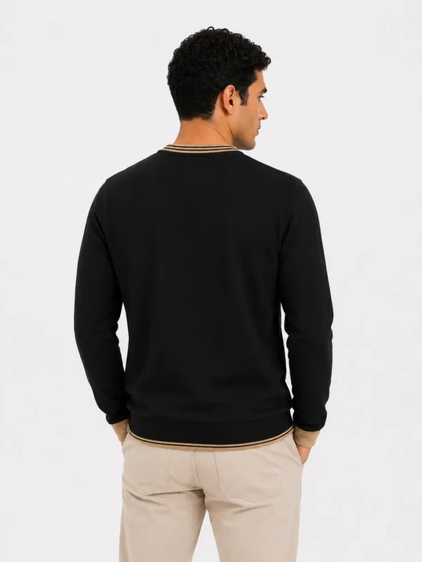 4_conv Black*Gold Quizas- Round Neck T-Shirt