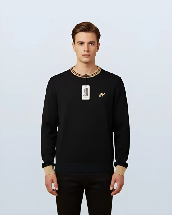 Black*Gold Quizas- Round Neck T-Shirt